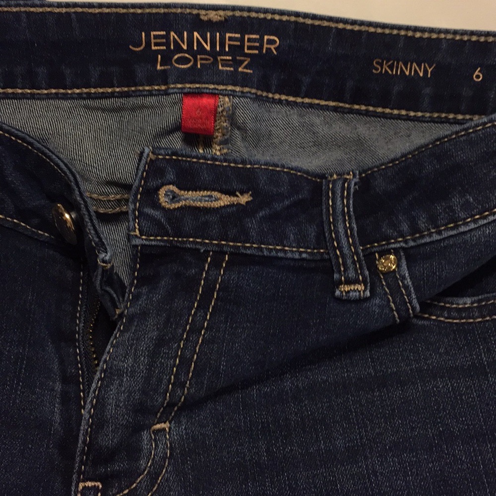 JLo skinny jeans